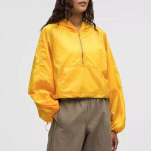 NWT Lululemon Scuba Cropped Anorak | Maize Yellow | Size 2 (European 28)